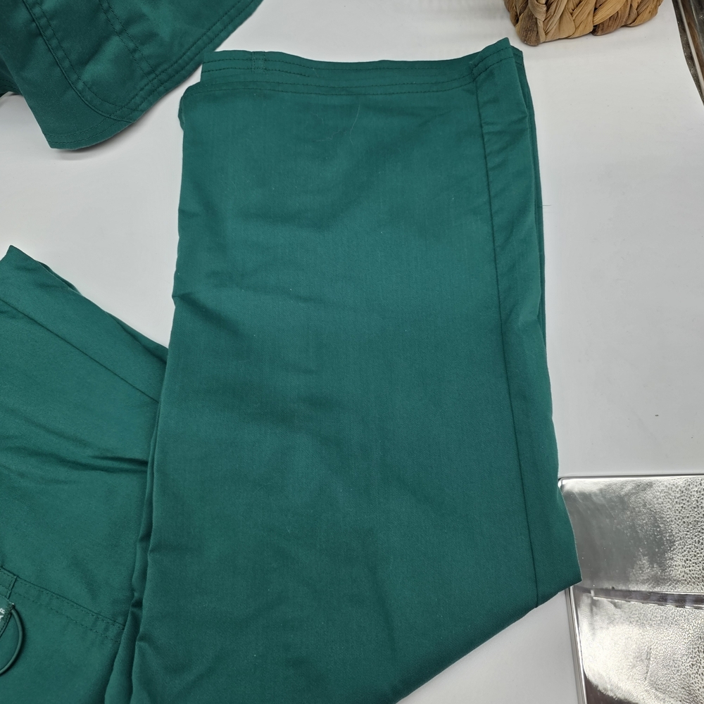 Hunter Green Women's Scrub Set Cherokee Workwear Ladies Top Pants XS Extra Small - Picture 4 of 10